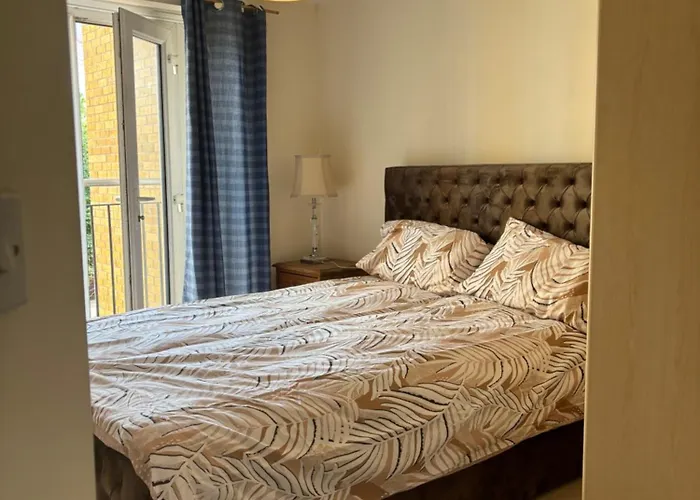 Appartement à 2 Chambres à Coucher